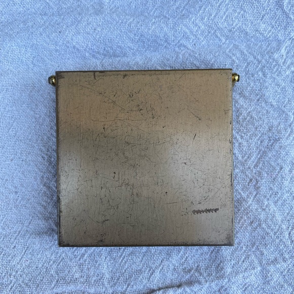 Vintage Bevel Tile Marbled White Acrylic Gold Metal Compact by Volupte USA - Picture 7 of 7